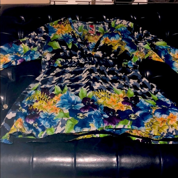 Johnny Was SILK TUNIC 💎 - Picture 2 of 5